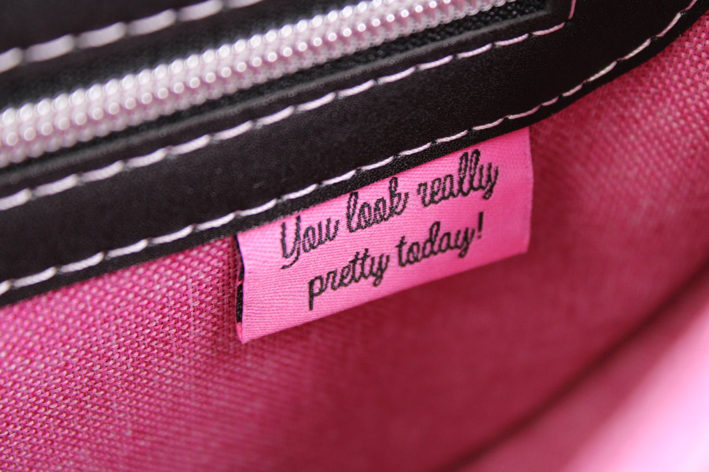 I heart Minnie Small Crossbody Bag