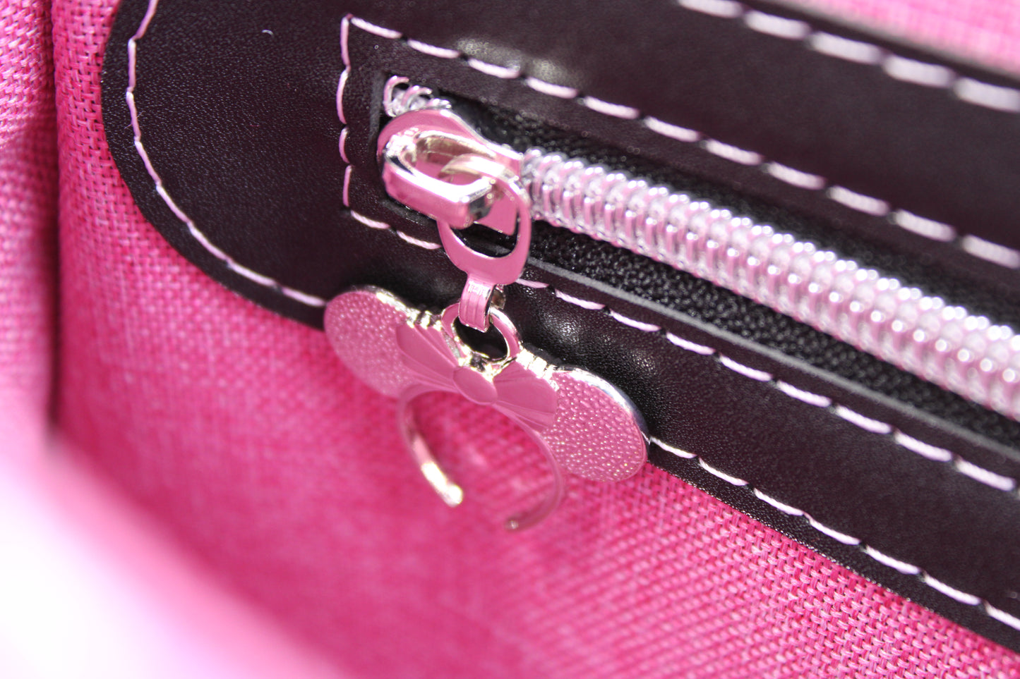 I heart Minnie Small Crossbody Bag