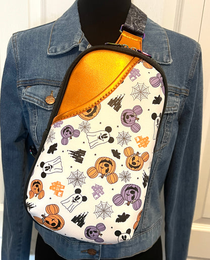 Pumpkins and Ghosts Mouse Sling Bag